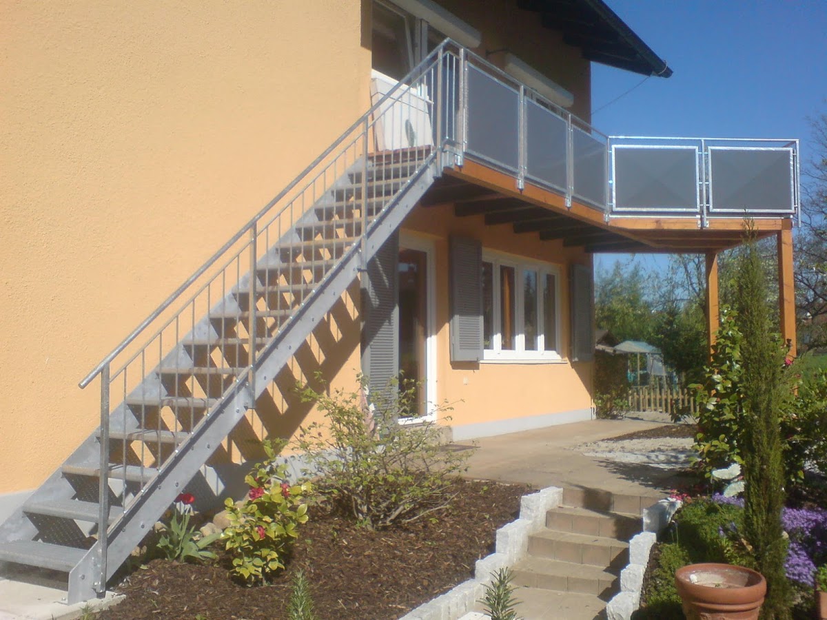 6833840a7ca2f