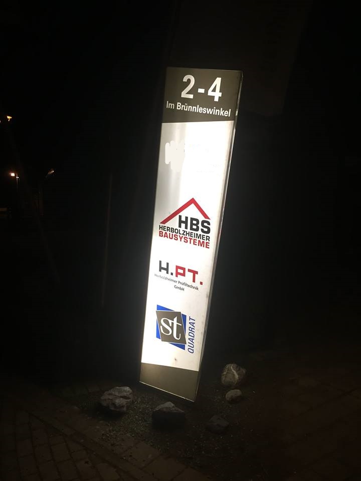 6833849b2fff9