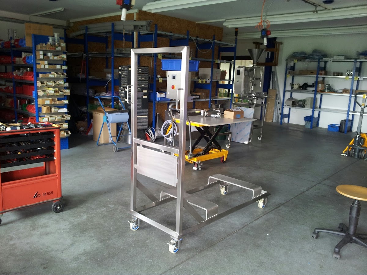 6833879e0c30e