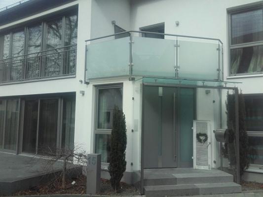 Alexander Kerler - Maßarbeit in Stahl, Edelstahl und Glas