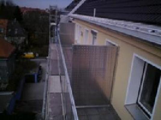 6833910e7546d