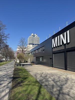 ISO-BAU Isolierungen und Metallfassadenbau GmbH