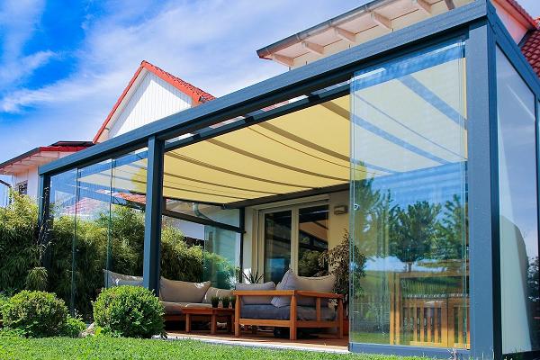 Rhein-Main Überdachungen Ausstellung - Terrassenüberdachungen, Kaltwintergärten, Carports und Markisen