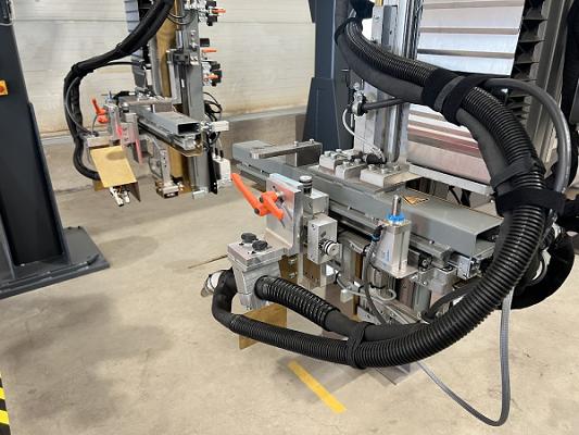 6833abedc6106