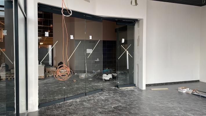 Dieter Hoefer GmbH - Bürotrennwände, HSW & Duschtrennwände