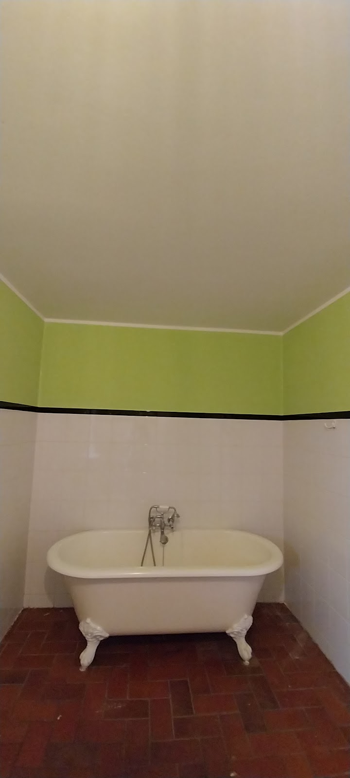 6833b32e767c2