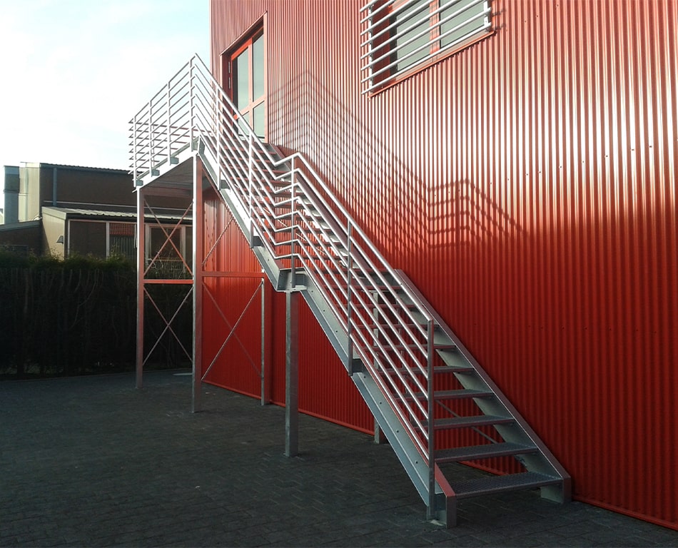 6833b35860222