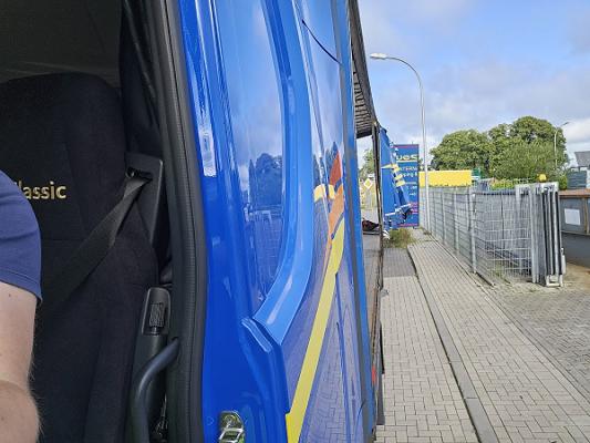 6833b516961d7