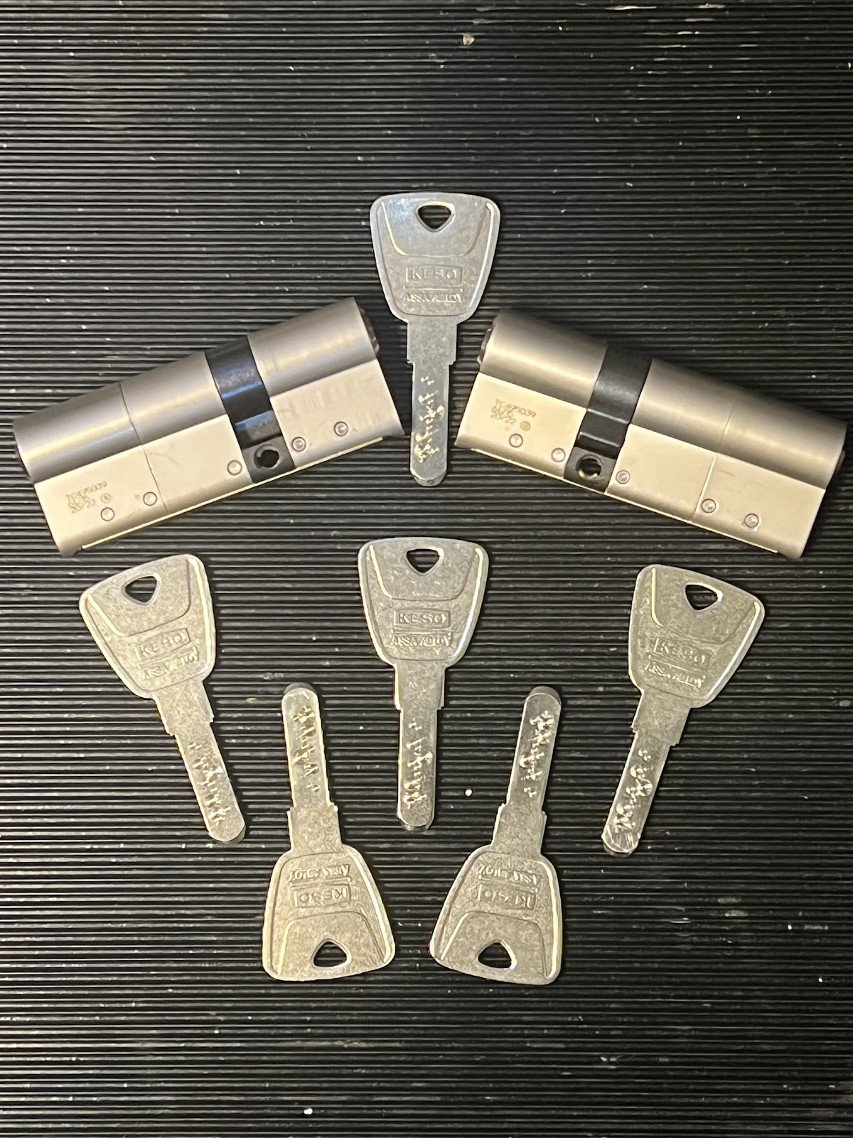 6833bf8668fde