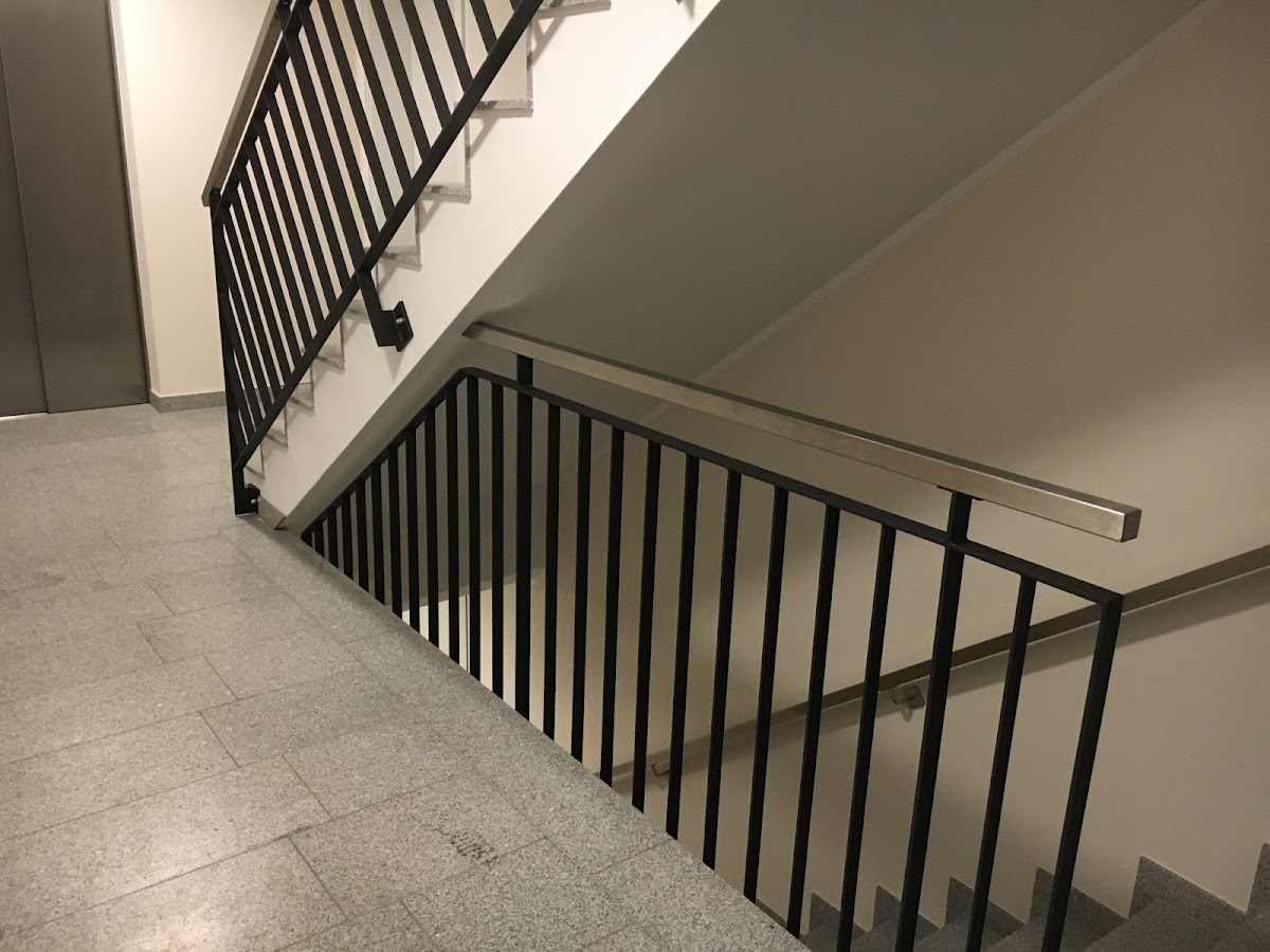 6833c68418c18