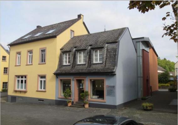 Schlösser GmbH - Lebe Deine Farben