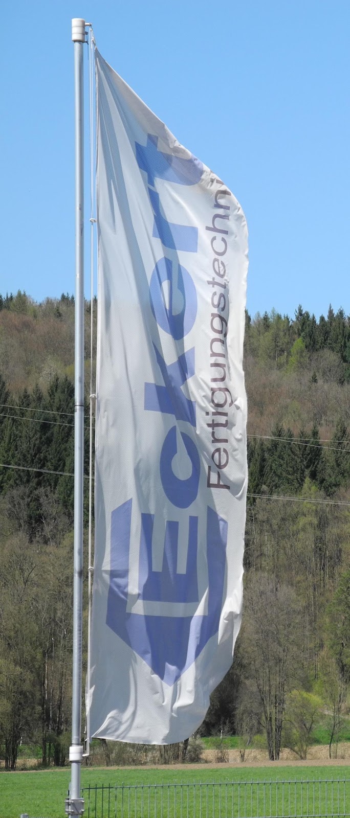 68333d0164157