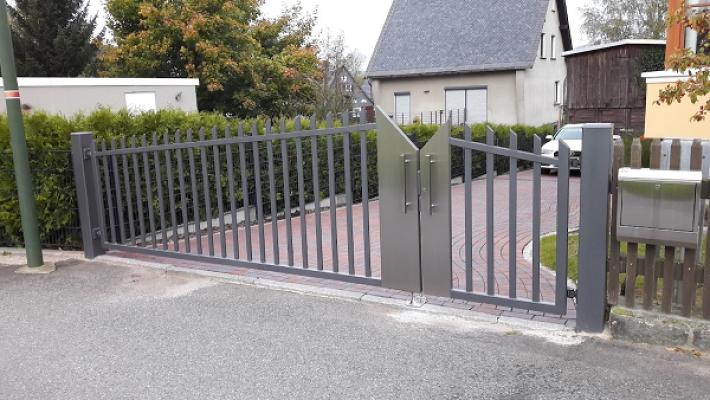 Metallbau Röschke | - Stahl - Edelstahl - Aluminium -