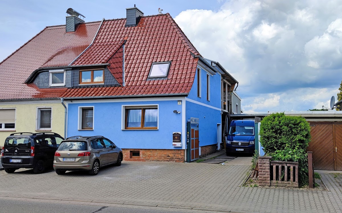 6833e170a04e0